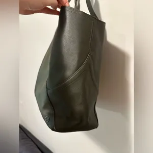 Lululemon All Day Tote and Small Pouch Dark Olive thumbnail 6