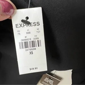 Express NWT Black Puff Sleeve Bodysuit V Neck Ruched Size XS Thong Body Suit thumbnail 5