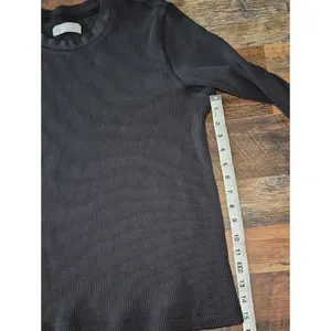 Everlane Black Waffle Thermal Top Medium Crew thumbnail 5