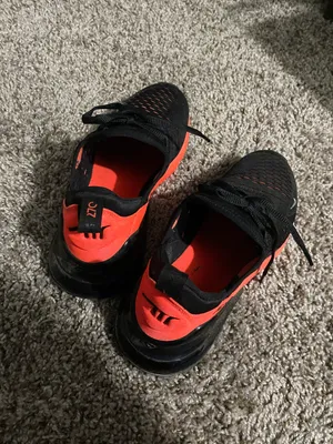 Nike Air Max 270 thumbnail 4