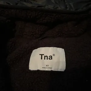 Aritzia Tna Light Puffer Jacket with Certified Down thumbnail 4