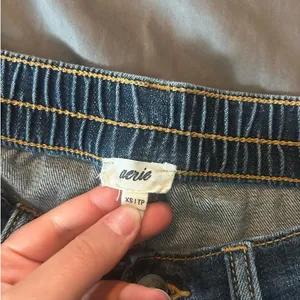 Aerie Stretchy Jean Shorts - XS thumbnail 4