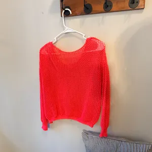 Women’s Crochet Hallowed Out Pink Sweater/ Cover Up Size Small thumbnail 8