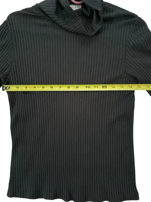 Vintage 90’s Pretty Girl Y2K Black Ribbed Turtleneck Sweater Women’s Size XL thumbnail 4