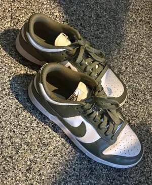 Nike dunks Green Size 6.5 thumbnail 1