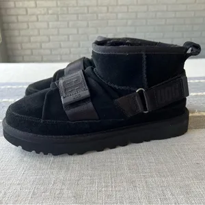 New Ugg Ultra Mini Hybrid Black Boots Womens Size 7 thumbnail 3