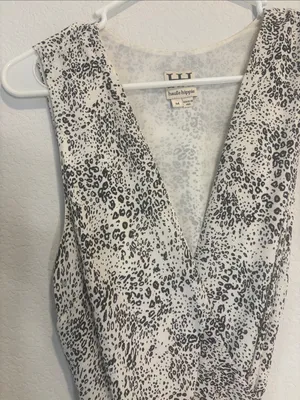 Haute Hippie Cream and black animal Printed Sleeveless Wrap Dress 100% silk M thumbnail 5