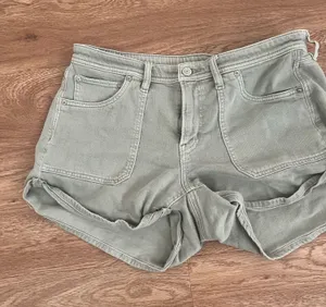 American Eagle thumbnail 1