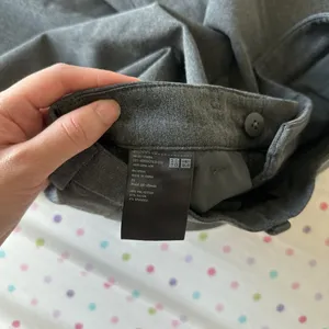 Uniqlo Smart Ankle Pants Gray thumbnail 4