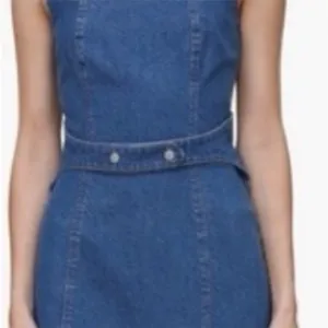 Avec Les Filles Denim Square-Neck Mini Dress in Blue thumbnail 7