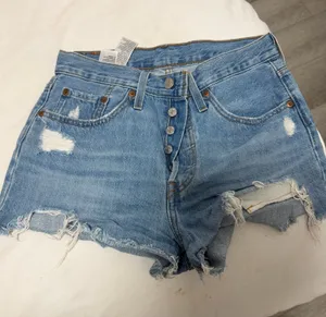Levi’s 501 Shorts thumbnail 1