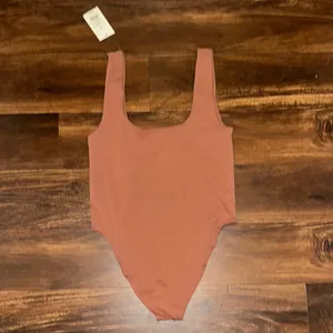 NWT A New Day Seamless Tank Bodysuit in Size Medium in Rust thumbnail 5