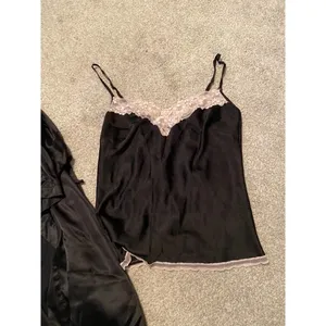 Victoria's Secret vintage lingerie‎ small thumbnail 3