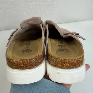 Boston Womens 7.5 Mules Clogs Suede Taupe Platform Buckle Shoes‎ Size 38 thumbnail 10