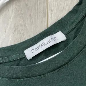 Daydreamer Short Sleeve Tshirt def leppard womens Green (medium) indie grunge thumbnail 2