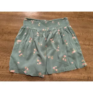 American Eagle Boho‎ Floral Smocked High-Waisted Shorts with Pockets - XS thumbnail 4
