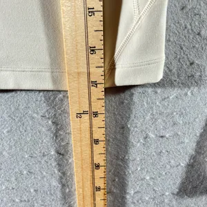 88 |‎ Lululemon Align Long Sleeve Beige Tan VNeck Cropped Womens 4 Balletcore thumbnail 5