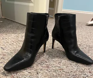 Vince Camuto Heeled Booties thumbnail 3