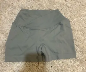 Ultimate FIT workout shorts Gray thumbnail 1
