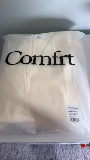 Comfrt Small Signature Hoodie in Buttercream thumbnail 10