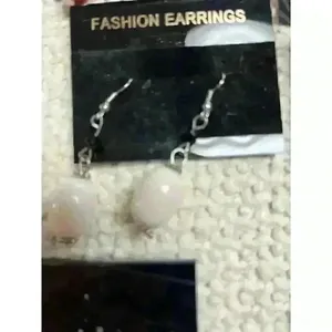 Lot of 6 pair costume pierced‎ earrings thumbnail 4