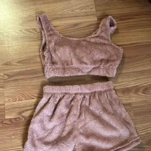 Plush lounge suit Medium. Shorts and top. New. Deep rose. Very comfy thumbnail 1
