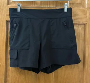 Athleta Black Activewear Shorts Size Women’s 4 - Small thumbnail 1