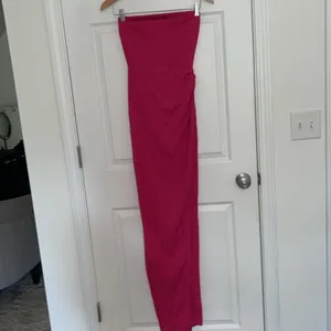 NBD‎ Lucilda Gown in Hot Pink XS thumbnail 4