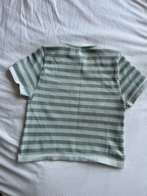 Urban Outfitters Top thumbnail 3