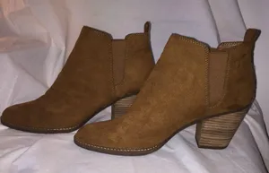DV by Dolce Vita Suede Ankle Boots/Booties thumbnail 1