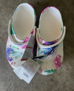 Crocs men’s 5 women’s 7 thumbnail 1