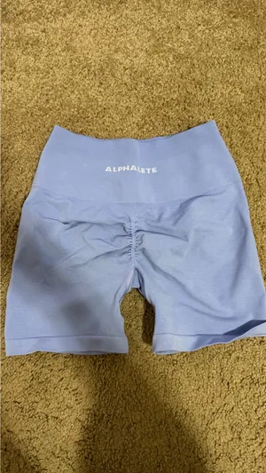 Alphalete Amplify Shorts 4.5" thumbnail 2