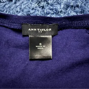 Ann Taylor Womens Lace Textured Cap Sleeve Stretch top size small 💸 SALE 💸 thumbnail 3