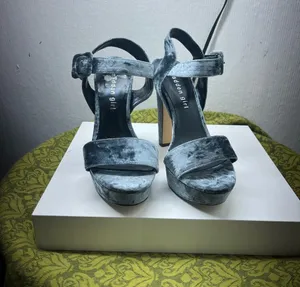 Madden Girl Gray Velvet Platform Ankle Strap Heels thumbnail 1