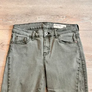 Pistola Olive Green Wash Skinny‎ Jeans Comfort Stretch Moto Casual Pants Size 28 thumbnail 3