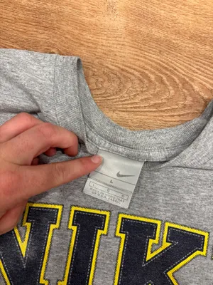 Vintage Nike Tee Shirt Grey thumbnail 3