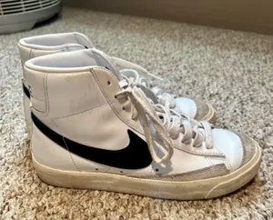 Nike Blazers Mid 77 thumbnail 1