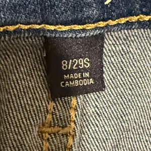 Universal Threads Women's High-Rise Skinny Jeans - Medium Wash Size 8/29 thumbnail 4