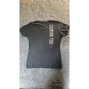Nike Alabama Crimson Tide Womens Gray T-Shirt Large Distress Logo thumbnail 3