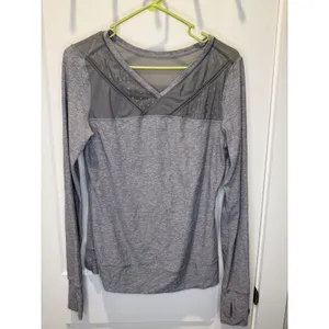 Lululemon Just Breathe Long Sleeve Top Women's Medium 10 Light Gray Athletic thumbnail 3