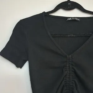 MOVING SALE Zara Black Crop Front Ruched T-Shirt thumbnail 8