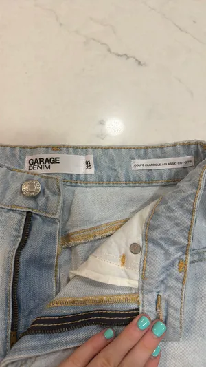 Garage Denim Shorts High-Waisted thumbnail 3