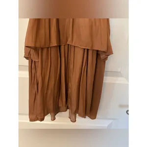 vestique boutique brass short sleeve mini ruffle dress womens sz small thumbnail 5