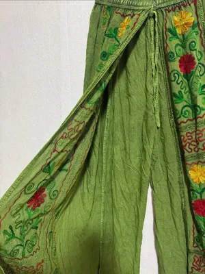 Naissha Green Embroidered Floral Wide-Leg Boho Split Front Pants thumbnail 7