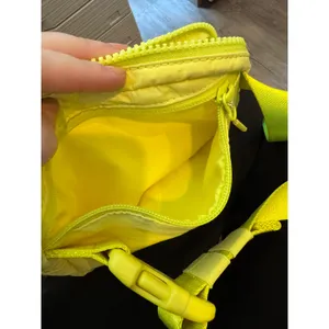 Lululemon Everywhere Belt Bag Neon Yellow 1L Waist Pack Fanny Pack thumbnail 6
