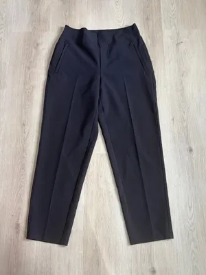 Athleta EUC Women's Black Brooklyn Ankle Pant Size 6 thumbnail 1