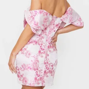 Pretty Little Thing Pink V Bar Jacquard Bodycon Dress thumbnail 2
