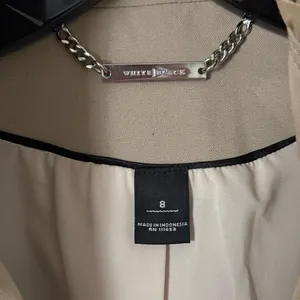 White House Black Market Beige Blazer size 8 ruffle peplum detail thumbnail 2