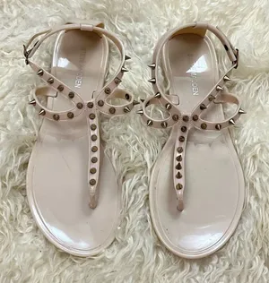Steve Madden Nude Spiked Jelly Style Sandals 39/8.5 thumbnail 1