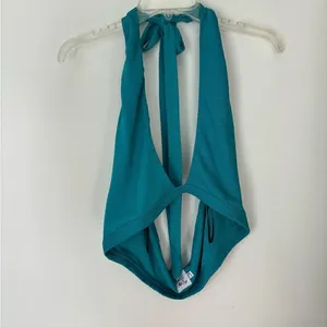 Princess Polly Deep V Halter Crop Top Open Back Size US 12 Teal thumbnail 8